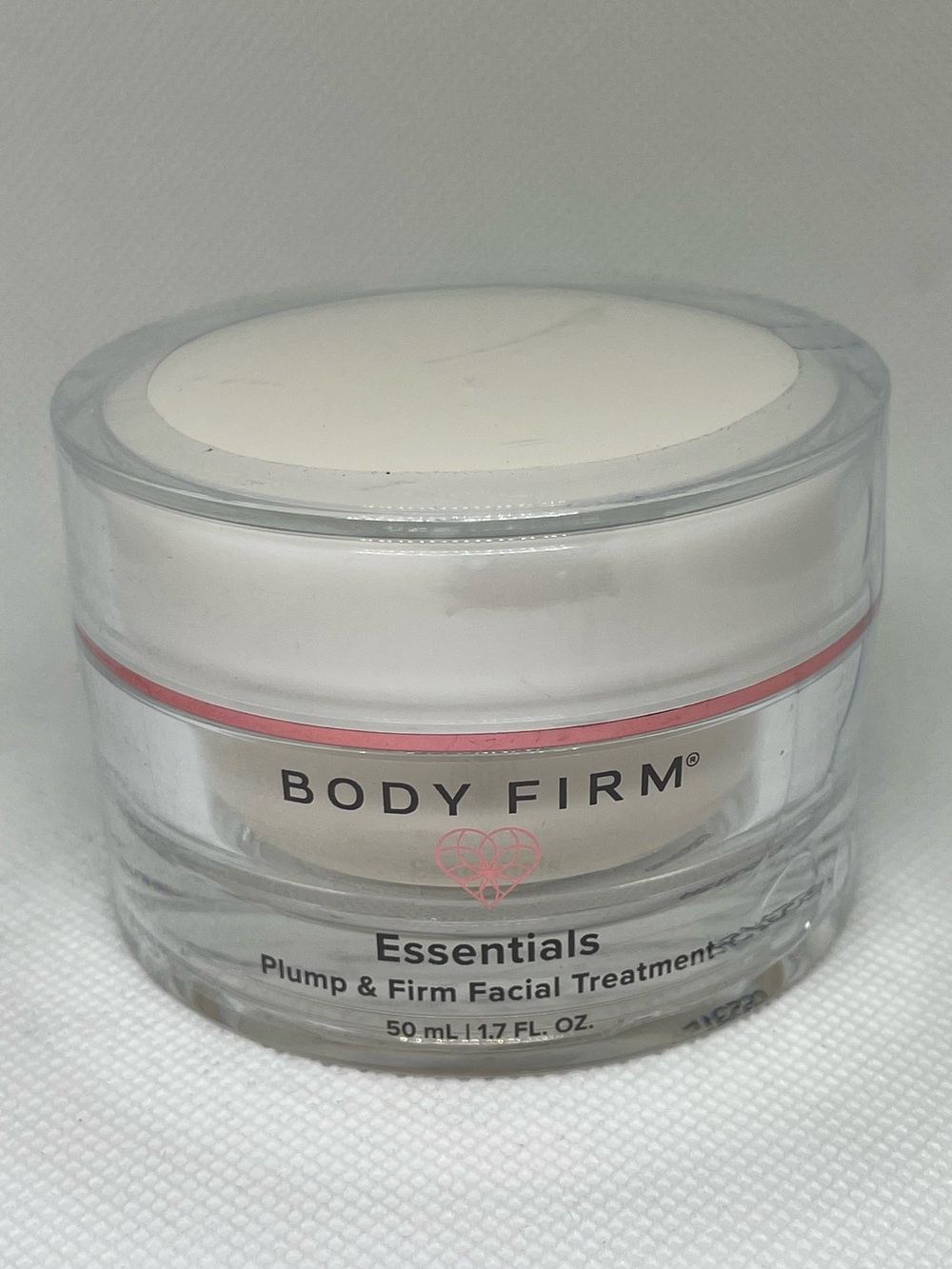 Body Firm Essentials Plump And Firm Facial Treatment New 50 ML/ 1.7OZ